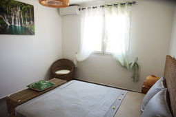 Location de maison de vacances. Ile de la Réunion. Chambre 1